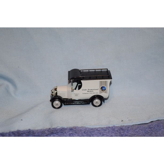 Lledo DG50 Bull nose Morris Lledo Promotional Model New in Box
