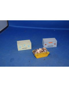 Hornby Skaledale Refuse skip & 2 Lowmac Containers (L8132)
