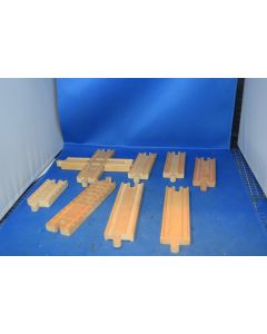 Brio Etc, Straight Track Various & Crossing Piece 9 Pieces In Total