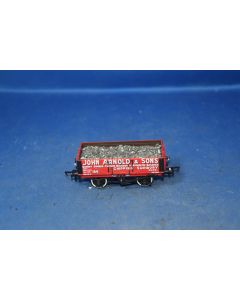 Bachmann 37-033 5 Plank Wagon 'John Arnold' (With Load, NEM Couplings. Boxed)) 