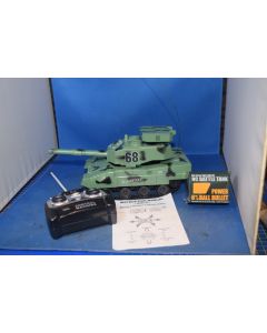Remote Control R C Bullet Firing Battle Tank (New Wrong Box)