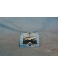 Oxford NMMT001 'N' Morris Minor 1000 Traveller White  (Mint Boxed)