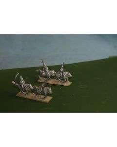 War Games 15mm Nepolionic Mounted Cavalry With Tall  Hats (4 Pieces) #