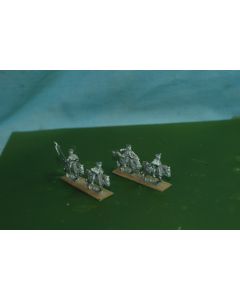 War Games 15mm Nepolionic Mounted Cavalry With Shako Hats (4 Pieces) >>