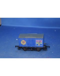 Lima 305607 Corrugated End Van 'Birds Custard' (No Box)