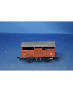 Bachmann 37-701B 8T BR Cattle Wagon B893023 (Nr.Mint No Box)