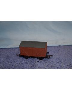 Bachmann / Dapol 12T Ply Vent Van ( Airfix Box ) 
