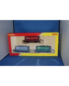 Hornby R6481 Fuel Tanker Pack [ Esso. Amoco, BP ]  (Boxed)