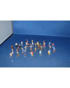 '00' Various Figures [34] Passengers ,Workmen Etc. (Painted & Good Quality) 