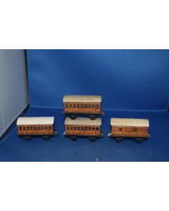 Trix 4/550 4/555  LNER 4 Wheel Coaches [4]  (No Boxes)