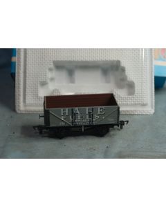Airfix 54383-9  7 Plank Wagon 'Hale Fuels'  ( New In Box ) 