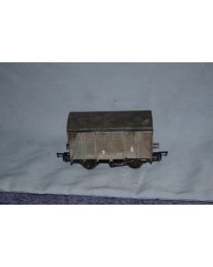 Ratio '00' Twin Vent Box Van (NEM Couplings, Scale Wheels)# 