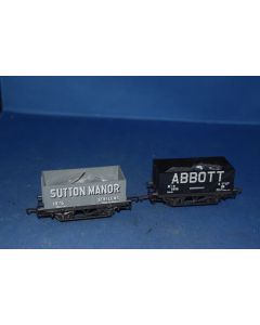 Trix 1674 / 1669 'Sutton Manor' & 'Abbott P/O 7 Plank Wagons (No Boxes)