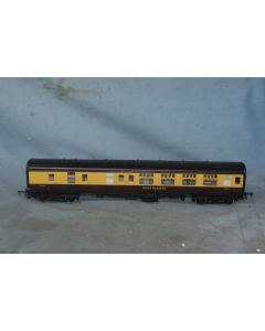 Hornby R932 G.W.R. Brake 3rd Coach Brown/Cream (Mint In Box) 