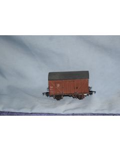'00' Kit Built Single Vent Steel Parcel Van (Scale Wheels NEM Couplings) 