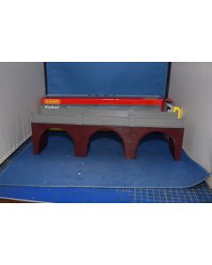 Hornby R180 Three Arch Viaduct   (New In Box)