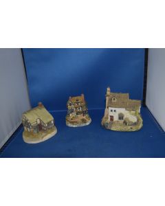 Leonardo Collection {& Similar] Three County Cottages (Suitable for '00' Layout)